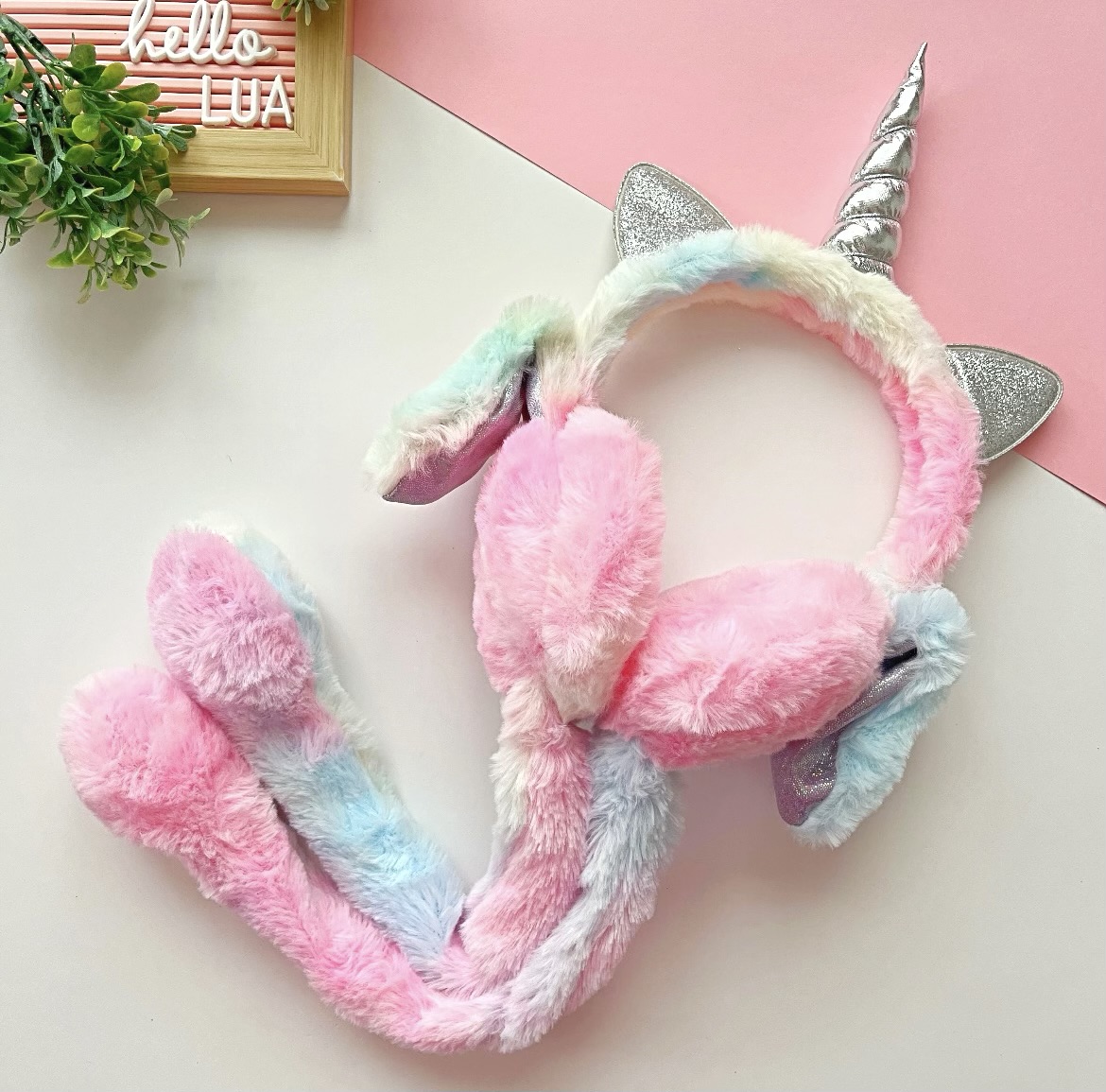 Unicorn%20peluş%20oynayan%20kulak%20detaylı%20%20kulaklık%20