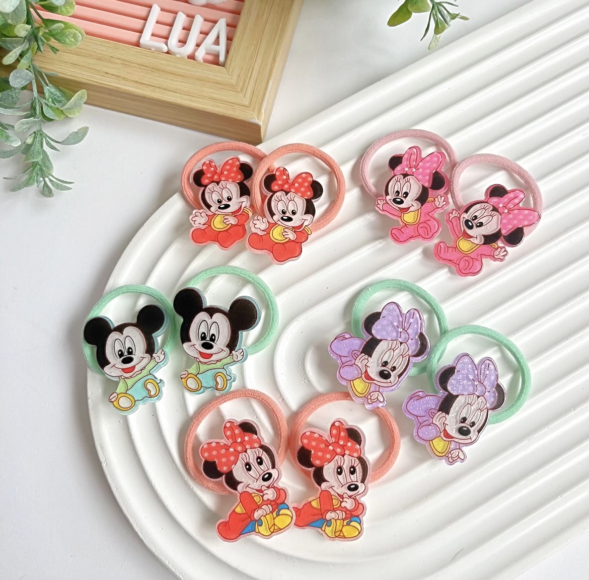 Minnie%20mouse%20figürlü%20lastik%20toka%20çifti