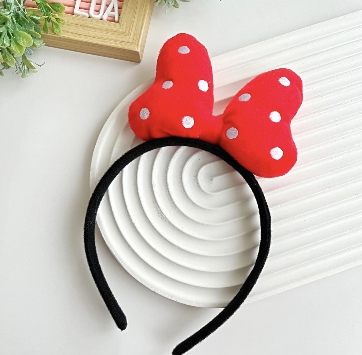 Minnie%20mouse%20fiyonk%20figürlü%20taç%20adet